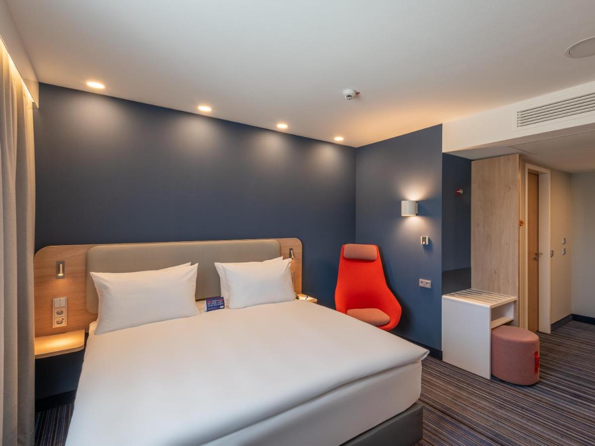 Holiday Inn Express - Hamburg South A7-As42 By Ihg Эгесторф Экстерьер фото