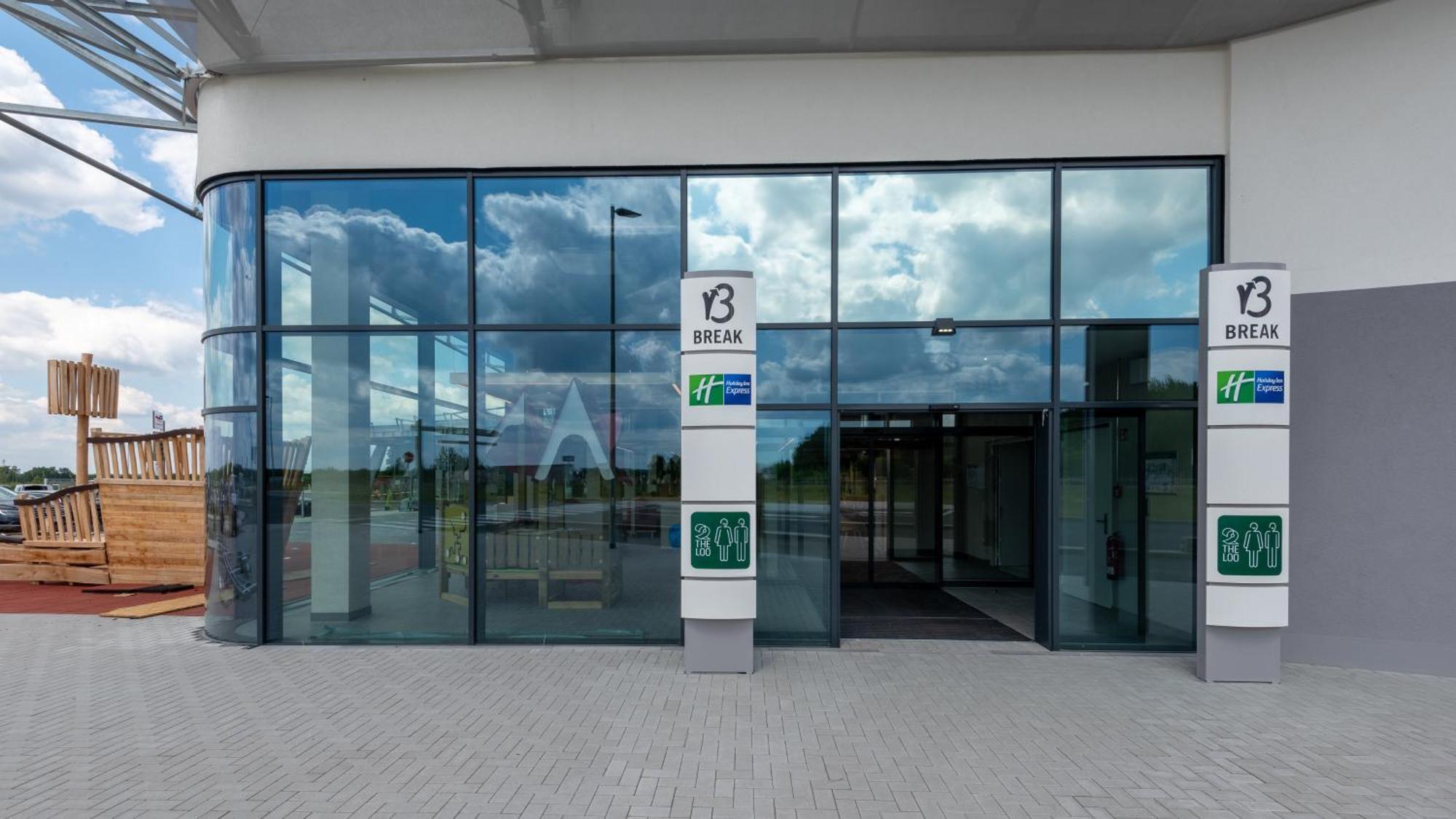 Holiday Inn Express - Hamburg South A7-As42 By Ihg Эгесторф Экстерьер фото