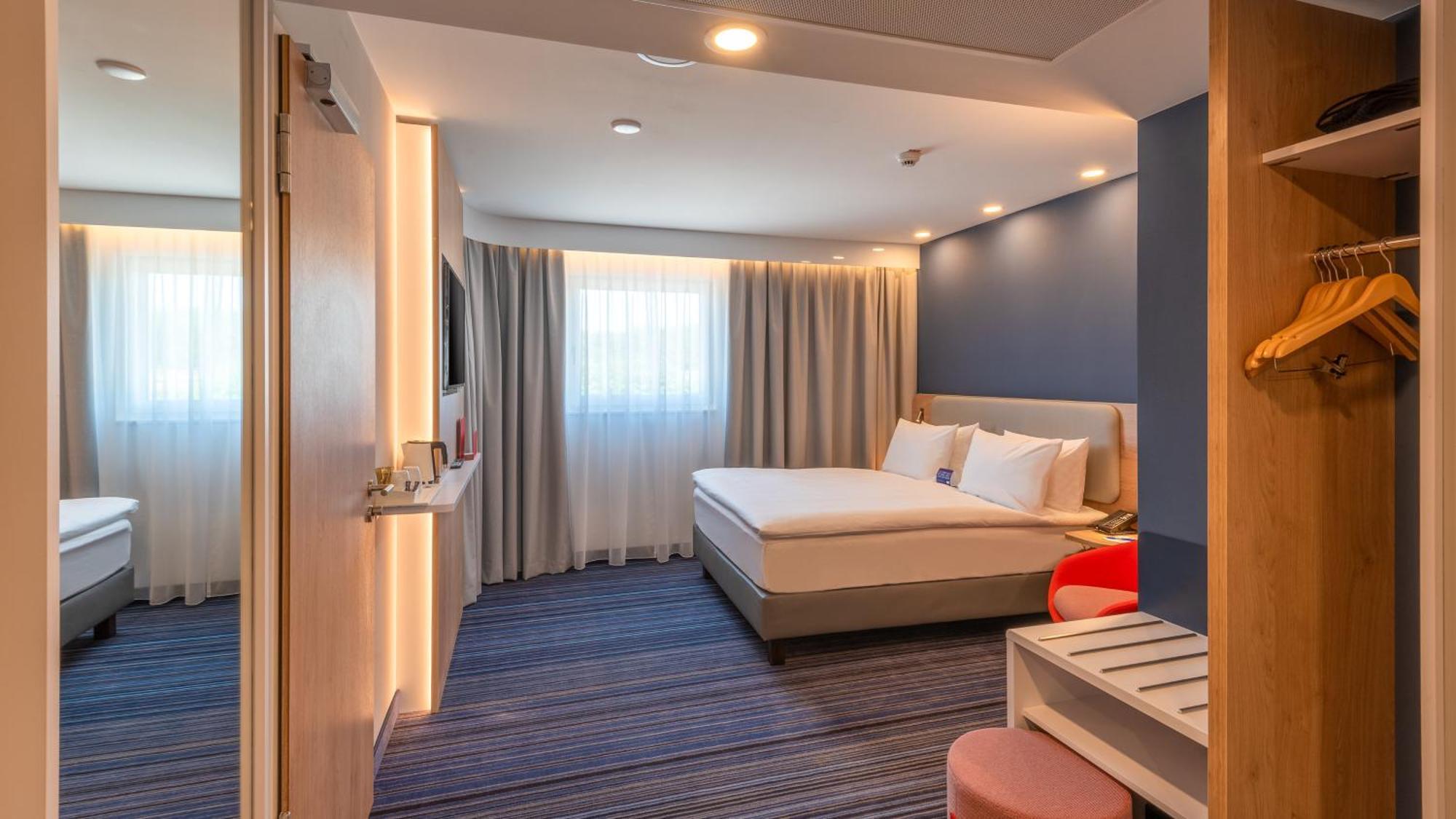 Holiday Inn Express - Hamburg South A7-As42 By Ihg Эгесторф Экстерьер фото