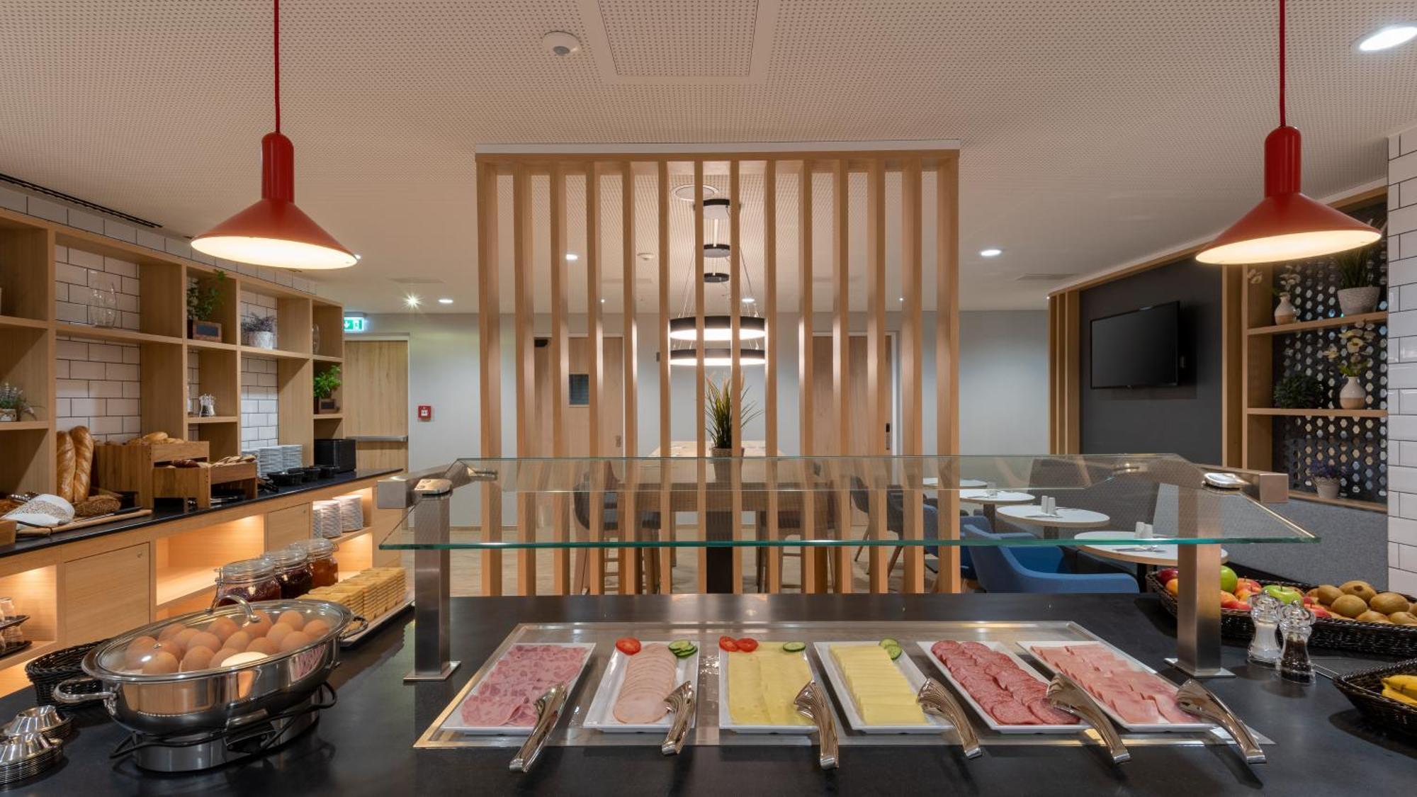 Holiday Inn Express - Hamburg South A7-As42 By Ihg Эгесторф Экстерьер фото