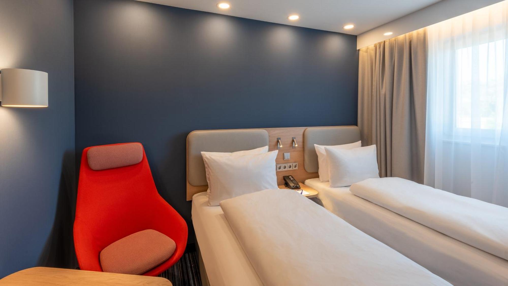 Holiday Inn Express - Hamburg South A7-As42 By Ihg Эгесторф Экстерьер фото