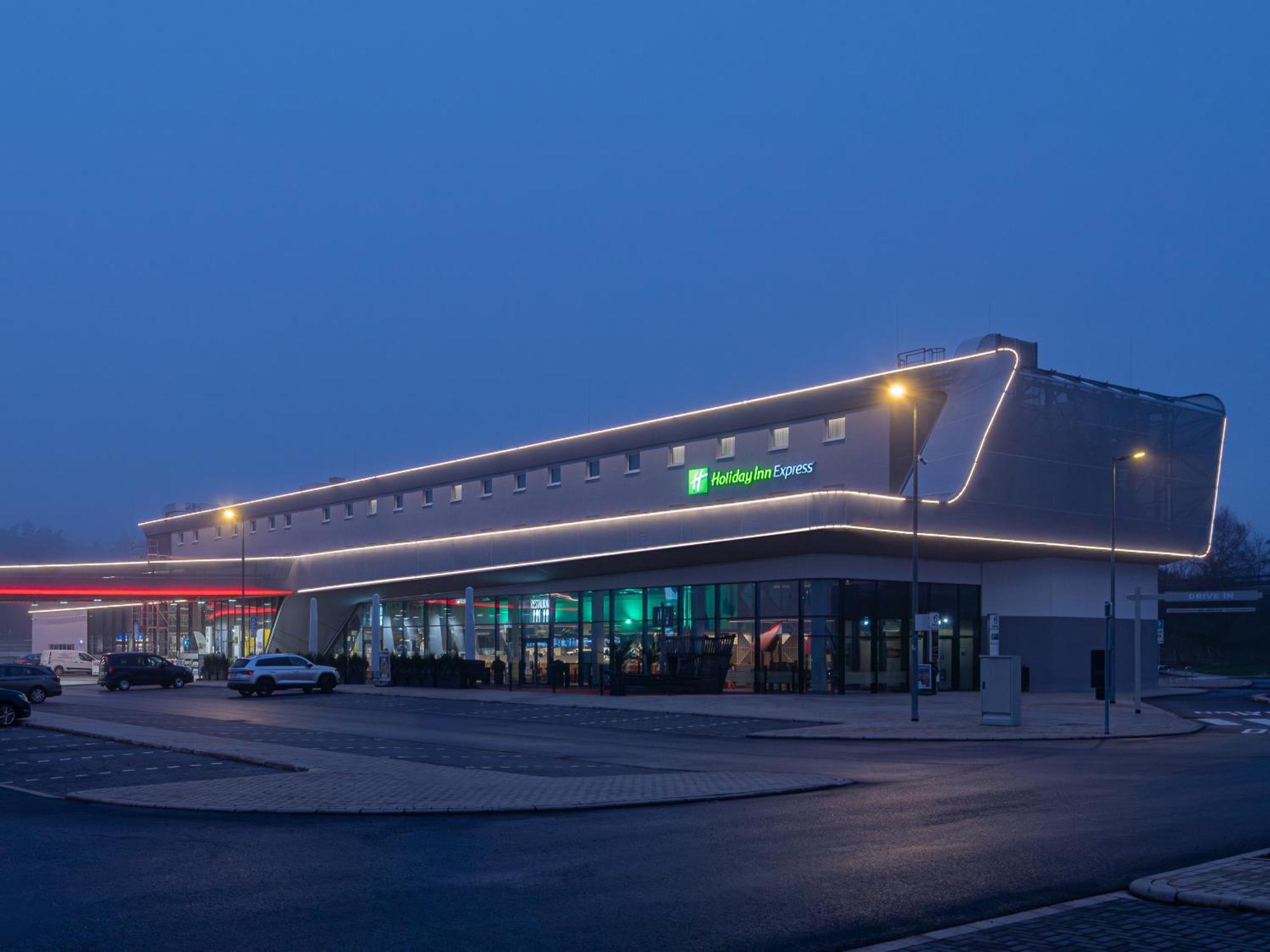 Holiday Inn Express - Hamburg South A7-As42 By Ihg Эгесторф Экстерьер фото
