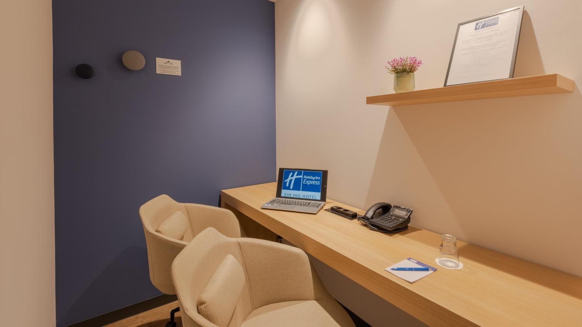 Holiday Inn Express - Hamburg South A7-As42 By Ihg Эгесторф Экстерьер фото